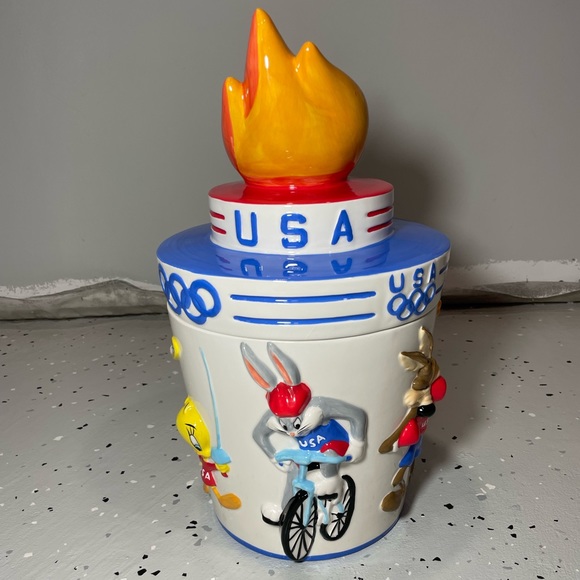 Vintage 1996 USA Olympics Looney Tunes Cookie Jar Warmer Bros. LIKE NEW - Picture 4 of 11